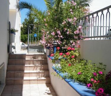 Marina San Gregorio House | Casa Baia Rosa