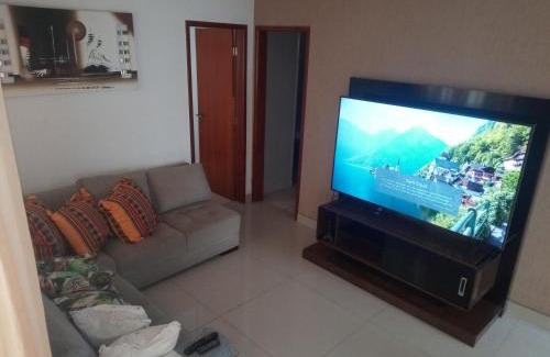 Santa Terezinha House | Casa BH Arcondicionado todos quartos e garagem