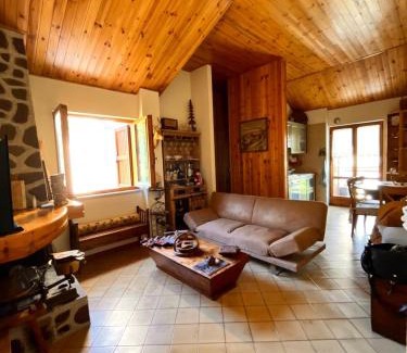 Pescocostanzo Apartment | Casa Bianca