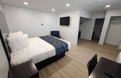 Chandler Hotel | Casa Blanca Inn and Suites