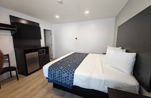 Chandler Hotel | Casa Blanca Inn and Suites