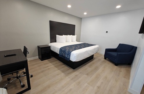 Chandler Hotel | Casa Blanca Inn and Suites