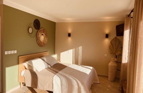 Pierrerue House | Casa Bukit Gites