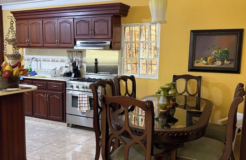 Barrio New York House | Casa cheri 3 minutes from the malecon of samana