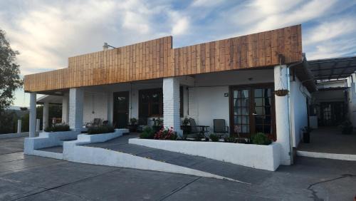 San Antonio de las Minas House | Casa Ciprés