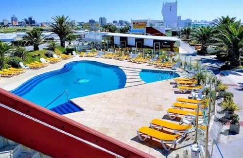 Punta Mogotes House | Casa Colinas