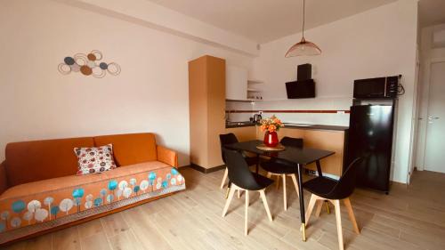 San Donato-San Vitale Apartment | Casa Colore