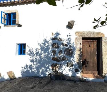 Santa Maria de Marvao House | Casa Com Mãos