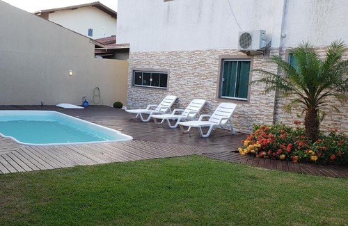 Rio Vermelho Norte House | Casa com Piscina