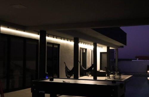 Paranapanema House | Casa com piscina e acesso ao clube Riviera