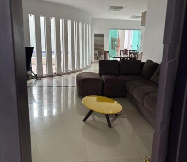 Curio-Utinga House | Casa com piscina e churrasqueira cop 30