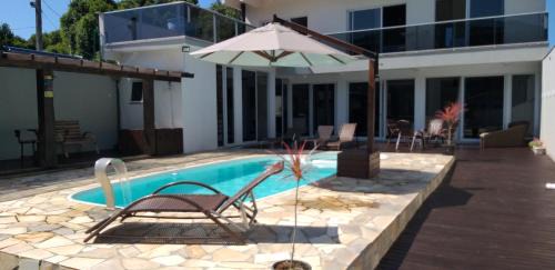 Bombas House | Casa com Piscina e Hidromassagem Montoski