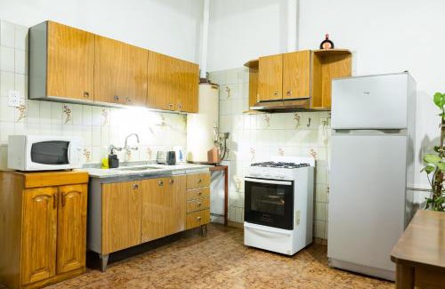 Godoy Cruz Apartment | Casa con cochera en excelente ubicación de Godoy Cruz, Mendoza