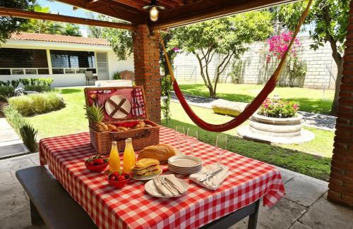 Atlixco House | Casa con fogata, palapa y jardín privado en Atlixco
