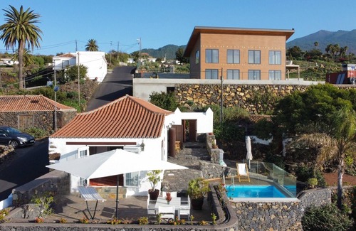 Tajuya Ski Chalet | Casa Cordobes by Huskalia