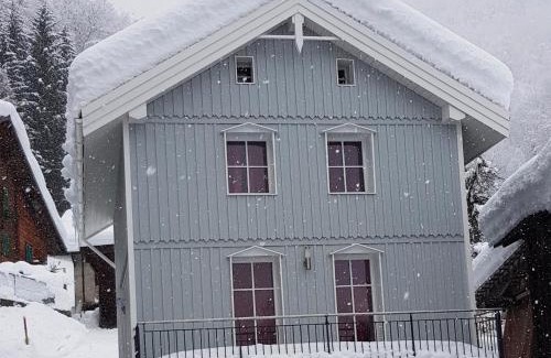 Tavanasa House | Casa Cuschina - mit Sauna in der schönen Surselva