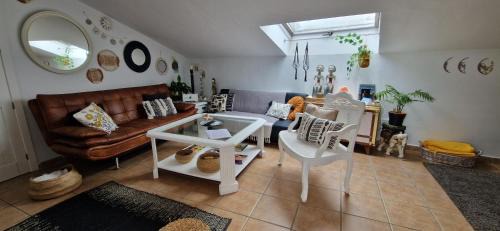 Ojen Apartment | Casa D’Amelia