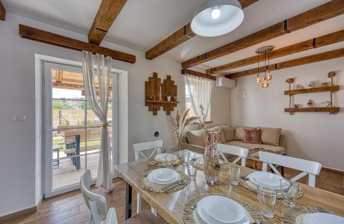 Vizinada House | Casa Darel with Whirlpool