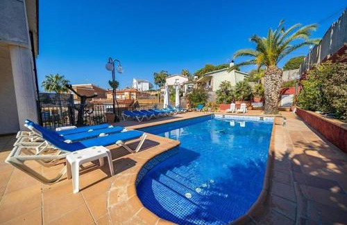 Santa Susanna Villa | Casa de 2000 m2 Piscina Mar Barbacoa y Felicidad