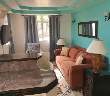 Dennery Bed & Breakfast | Casa De Amor Suites