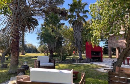 Montevideo Department House | Casa de campo con costa al Río Santa Lucía