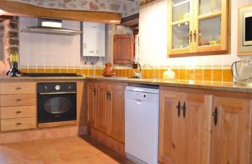 Sant Gregori House | Casa de Cuaña - Private Pool, Padel Tennis, Basketball & more - close to Girona