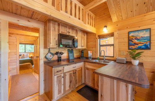 Hollister Hotel | Casa de Fruta Cabins, Inn & RV Park