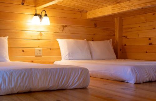 Hollister Hotel | Casa de Fruta Cabins, Inn & RV Park