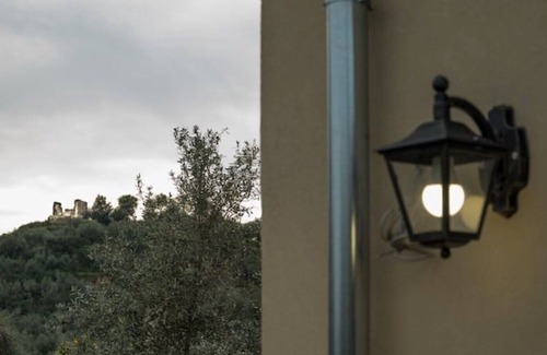 Gythio House | Casa de la Oliva in Greece