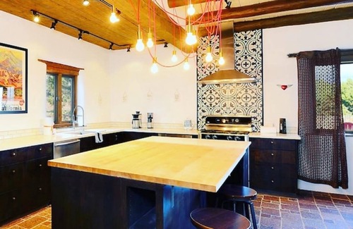 Canoncito House | Casa de Suenos- Stunning Santa Fe 3 Bedroom/3 Bath Home on 5 Acres