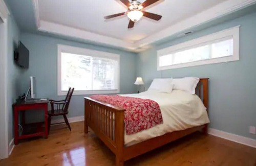 Eastside Santa Cruz Bed & Breakfast | Casa De Weeks