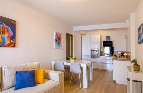 Ville-di-Pietrabugno Apartment | Casa Del Mare