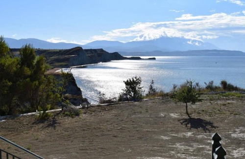 Kounopetra Apartment | CASA DEL MARE Apartment with Veranda and view to the sea.