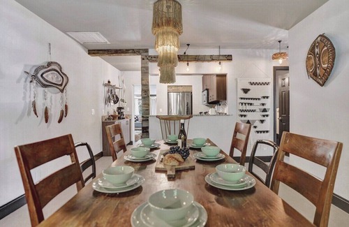 Downtown Fort Lauderdale House | Casa del Ojo Vacation Villa, 3 King beds, Private Pool