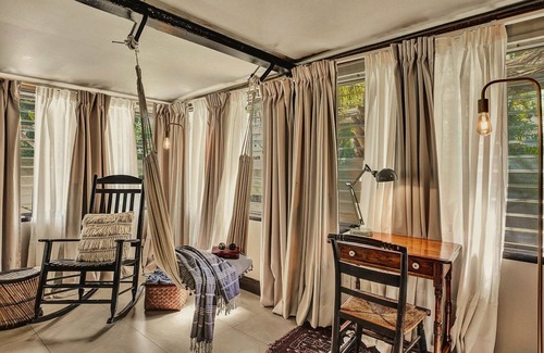 Downtown Fort Lauderdale House | Casa del Ojo Vacation Villa, 3 King beds, Private Pool