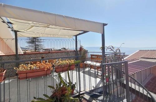 Roccalumera Apartment | Casa di Arturo Mansarda