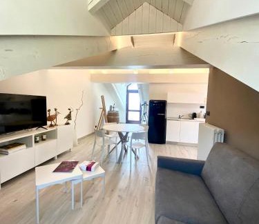 Monforte d'Alba Apartment | Casa di Nuvola -Residenza Lavinia -
