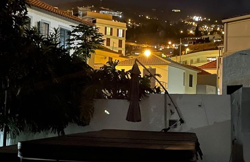 Imaculado Coracao de Maria House | Casa do Til, central Funchal