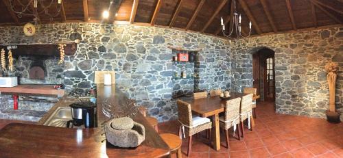 Estreito da Calheta House | Casa dos Reis
