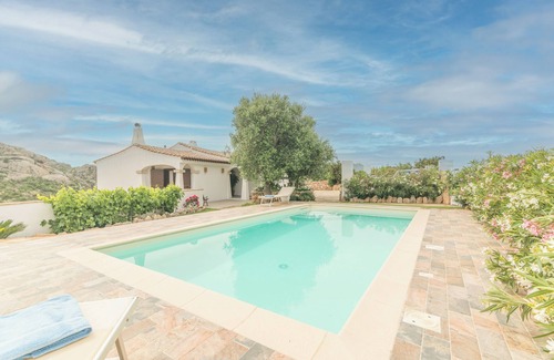 Arzachena House | Casa Elvi with Wi-Fi & Private Pool