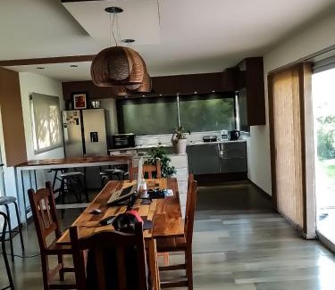 Juan Martin de Pueyrredon House | Casa en Alta de Los Puquios