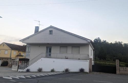 Barro House | Casa en el Camino de Santiago en Barro