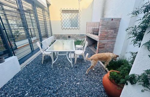 Montevideo House | Casa equipada en zona hermosa de Montevideo para disfrutar el verano en la ciudad, playa, carnaval y mucho más