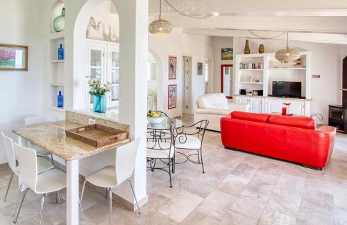 Tajuya House | Casa Esther