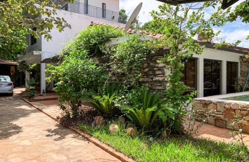 Asuncion House | Casa Eva, rústica y cálida familiar