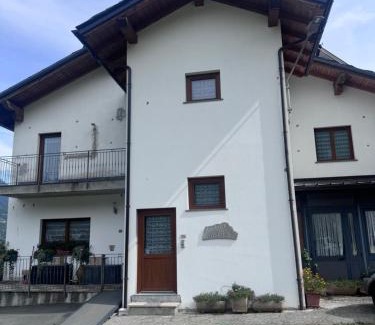 Fiou Apartment | Casa ex bar Fiolet