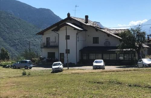 Fiou Apartment | Casa ex bar Fiolet