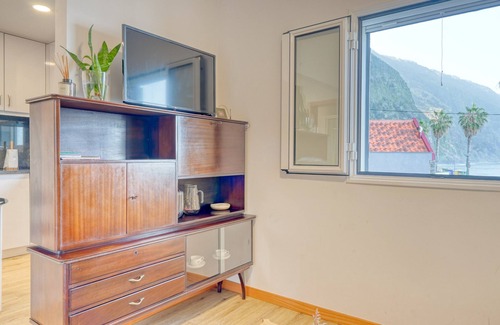 Porto Moniz Apartment | Casa Familia Pestana II, a Home in Madeira