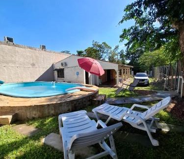 San Bernardino House | Casa familiar estilo colonial a metros del lago