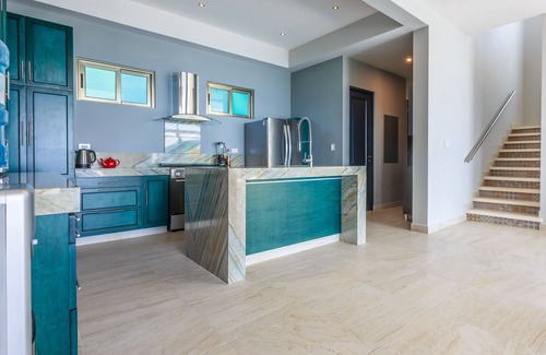 Isla Mujeres House | CASA FLOR DE MAYO 5 BEDROOM OCEANFRONT INFINITY POOL